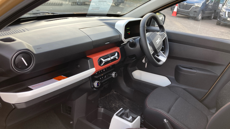 Dacia Spring 27kWh Expression 65 48kW 5dr Auto Electric Hatchback